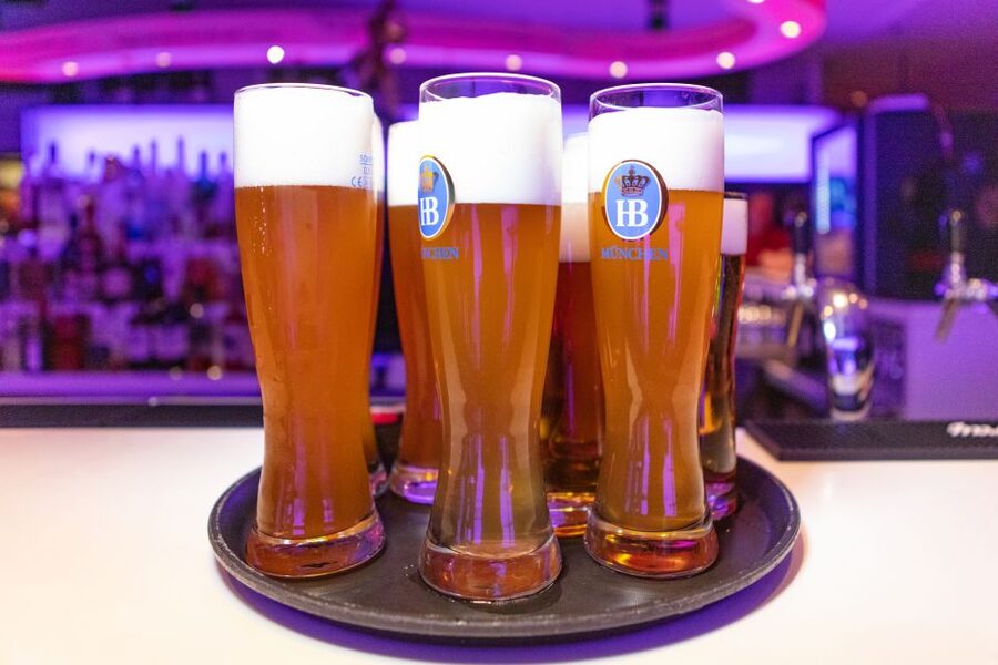 Munich: Bar and Club Crawl - Starting at Karlsplatz Stachus after sunset