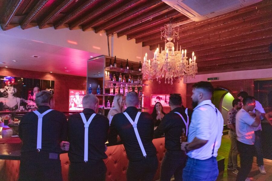 Munich: Bar and Club Crawl - What $34 buys you