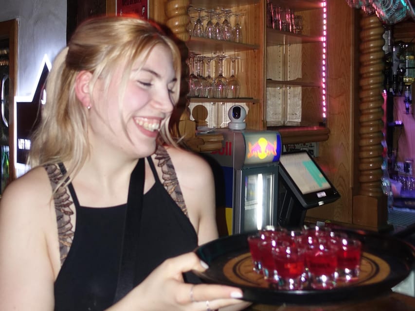 Münster: Private pub crawl with insider guide & free shots - The price makes sense for a full group