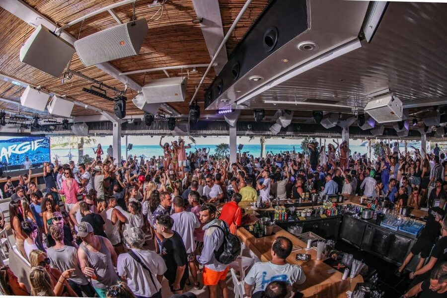 Mykonos: Best Beach Clubs Crawl Day Party - Jackie O’ adds a different kind of night out