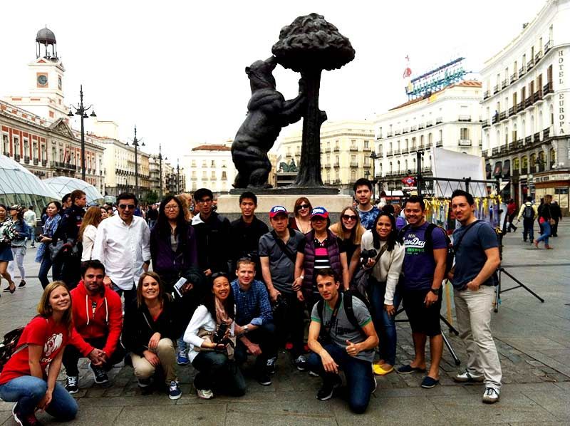 Mysteries & Tapas Tour in Madrid + Pub Crawl - Booking details worth noting