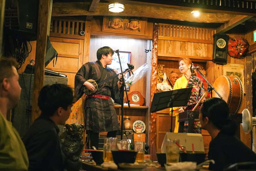 Naha Bar Hopping Tour in Okinawa - Practical ways to enjoy the 210 minutes
