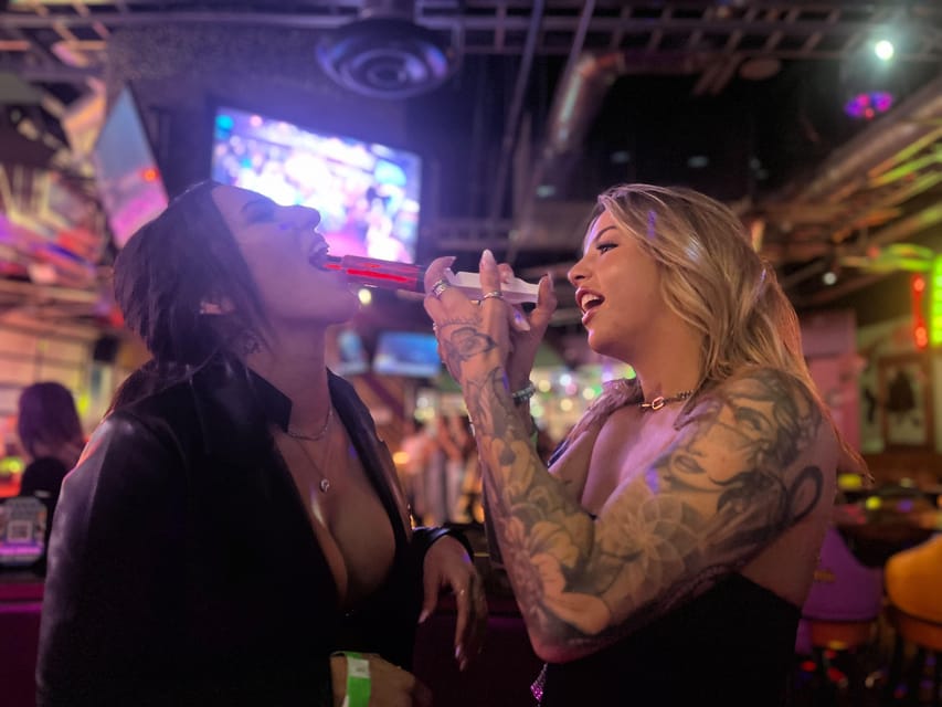 Nashville Bar Crawl: Guided Pub Crawl with Drinks Discounts - What this Nashville crawl is really like