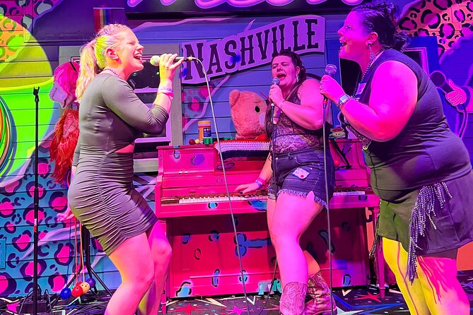 Nashville Bar Crawl with VIP Club Entrance and Bonus Shots - What this Nashville bar crawl is really like