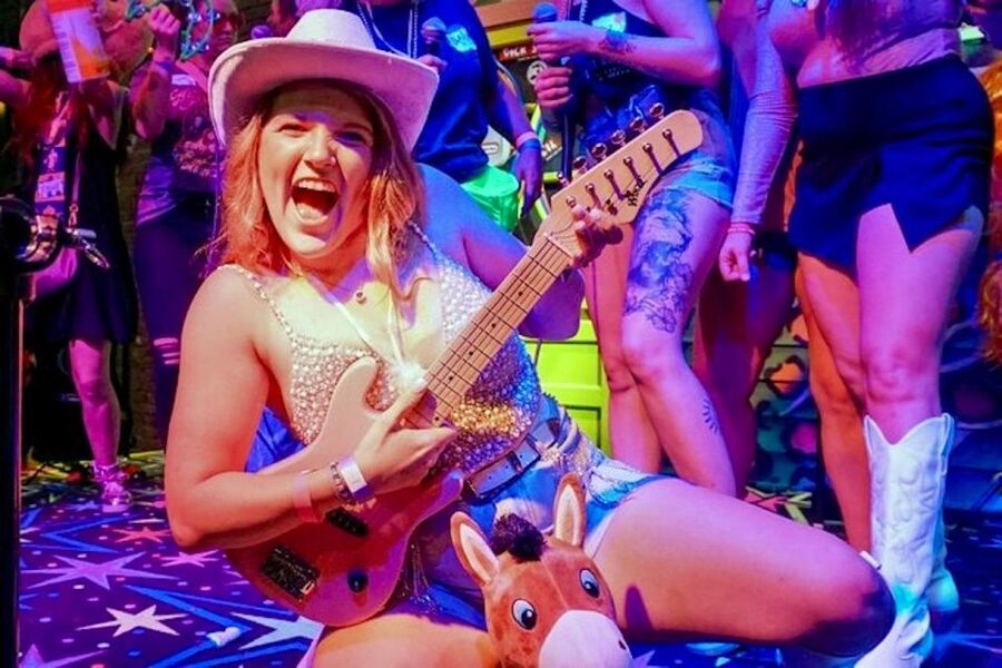 Nashville: Exclusive Entry and Special Offers VIP Bar Crawl - The value of the $66 price