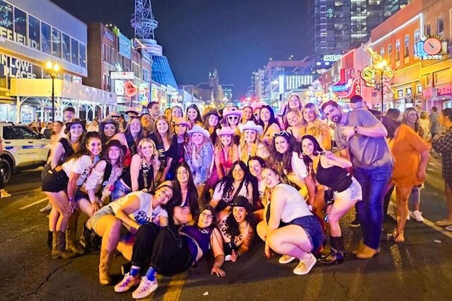 Nashville: Exclusive Entry and Special Offers VIP Bar Crawl - Timing, meeting point, and practical planning