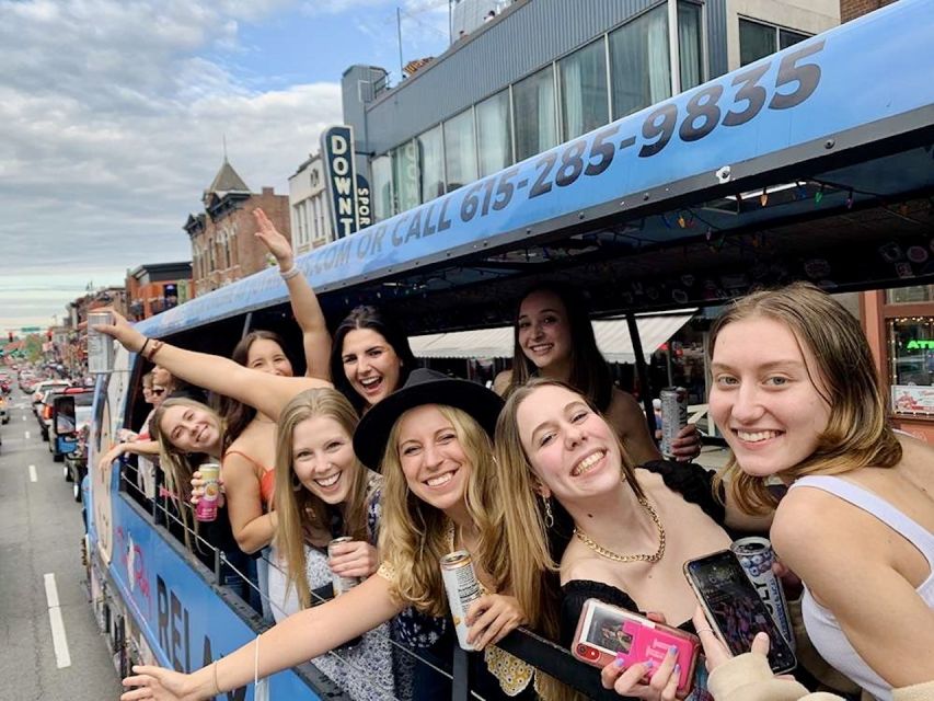Nashville: Party Bus with DJ and Bar - A moving introduction to Nashville nightlife