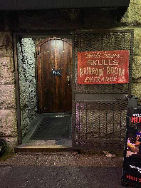 Nashville's Haunted Spirits Murder & True Crime Pub Crawl - What the two-hour schedule feels like