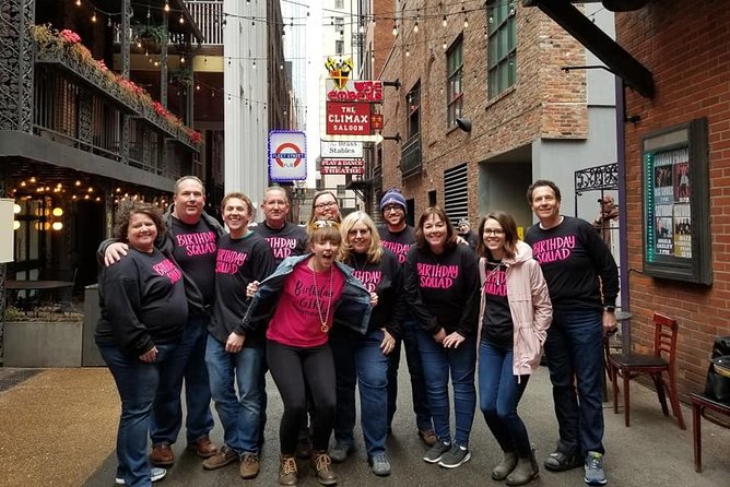Nashville's Honky-Tonk Walking Sightseeing Pub Crawl - Starting at the Ryman, Nashville’s grand musical address