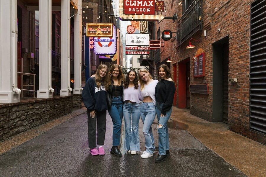 Nashville's Speakeasy Secrets: True Crime Tasting Pub Crawl - Starting near Printer’s Alley and Nashville’s old nightlife
