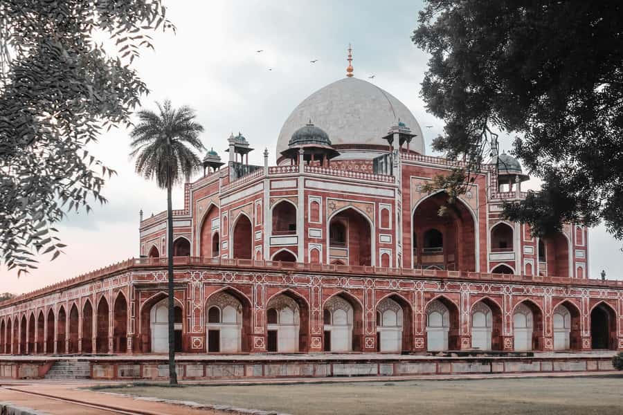 New Delhi Night Life Tour with Street Food - Key points to know before booking