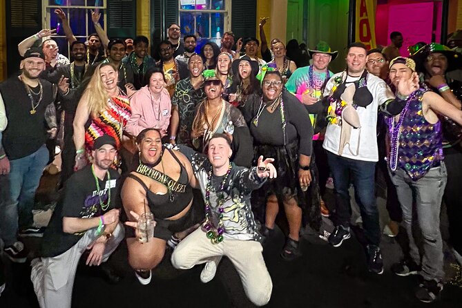 New Orleans Bourbon Street Bar Crawl w/ Shots & Souvenir Cup - Key points at a glance