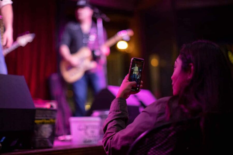 New Orleans: Frenchmen Street VIP Live Music Pub Crawl - Frenchmen Art Market adds a welcome pause
