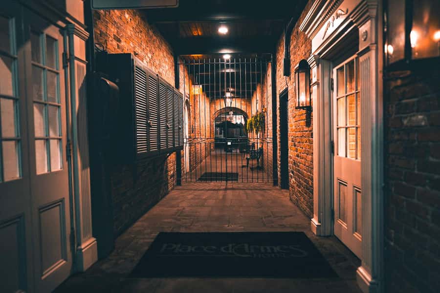 New Orleans: True Crime Pub Crawl - The Ax Man, murders, and the JFK connection