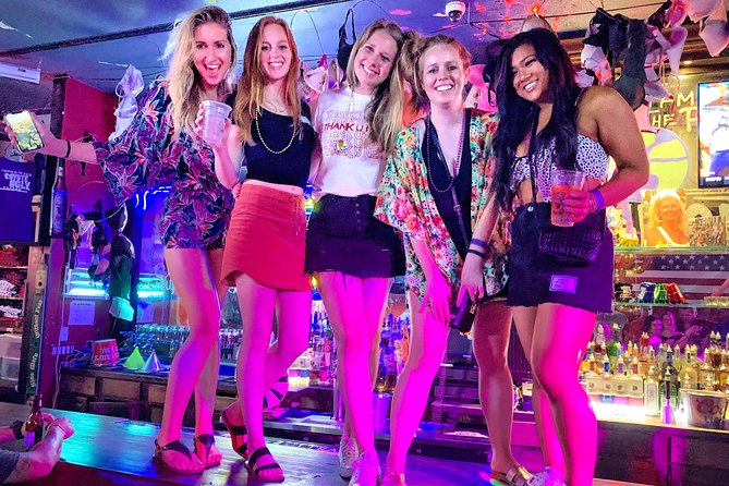 New Orleans VIP Bar and Club Crawl - From Bourbon Street bars to karaoke