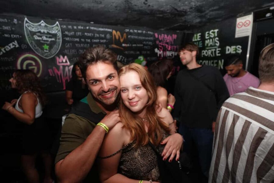 New Year’s Eve Party: Pub Crawl Nice with VIP Entry in Club - Key points to know before booking