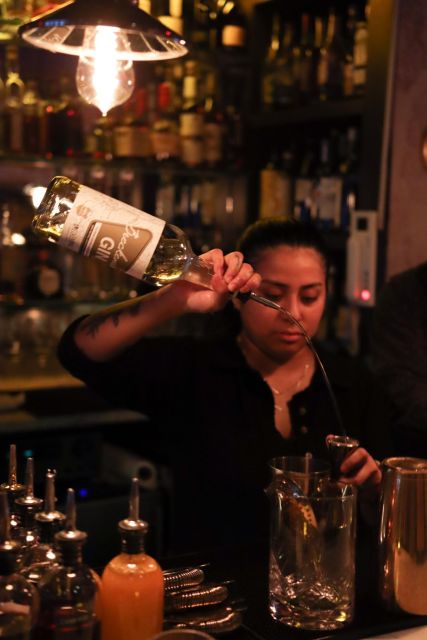 New York: Guided Walking Tour to Hidden Speakeasies - Second hour: tea cups, period details, and Boardwalk Empire