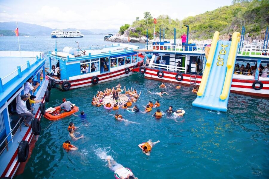 Nha Trang: Coral Reef Snorkeling and Floating Bar Party - Quick takeaways for choosing this boat day