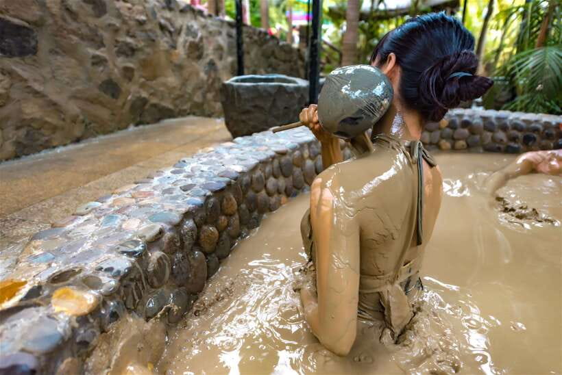 Nha Trang: Coral Reef Snorkeling, Mud Bath & Floating Bar - A busy Nha Trang day with a clear rhythm