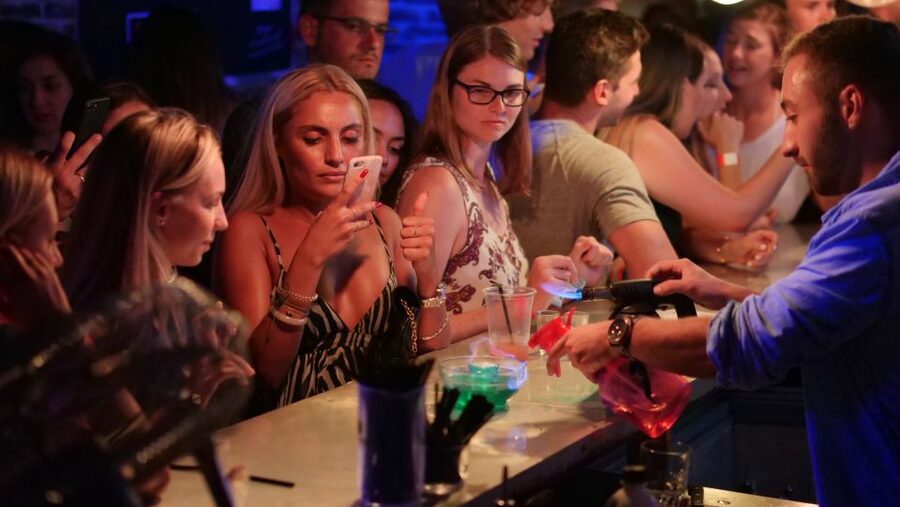 Nice: Ultimate Party Bar Crawl Free Shots & VIP Club Entry - A social start at Villa Saint Exupery Beach