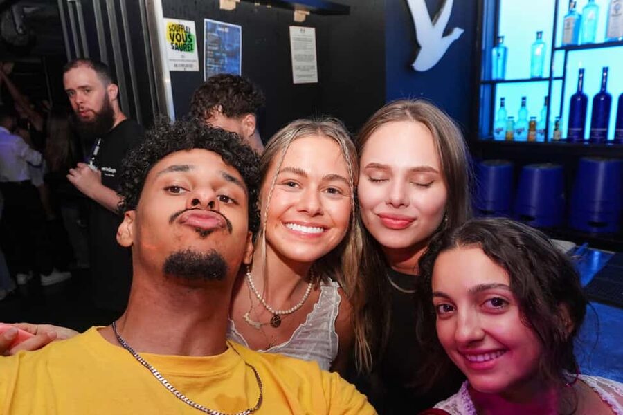 Nice : Yellow Pub Crawl - Social Bars, Games & Meet People - Who will enjoy Yellow, and who should skip it?