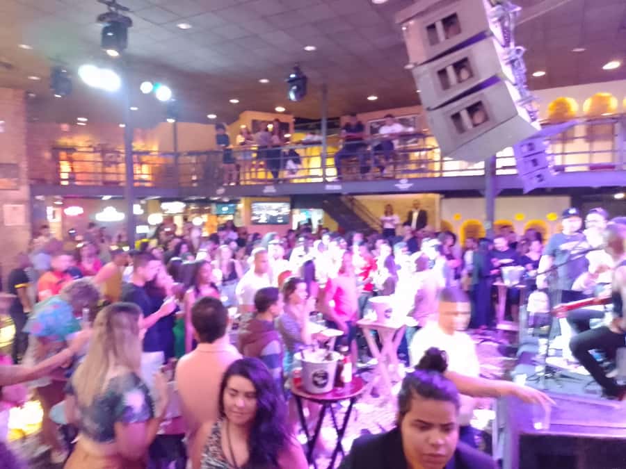 Night life tour in sao Paulo - Faical’s role and the local connection