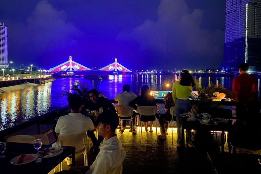 Nightlife three hours food tours - Phnom Penh after dark, one bite at a time