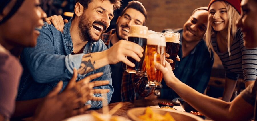 Nuremberg: Bar and Club Tour with Free Shots and Free Entry - VIP entry is the clearest practical benefit