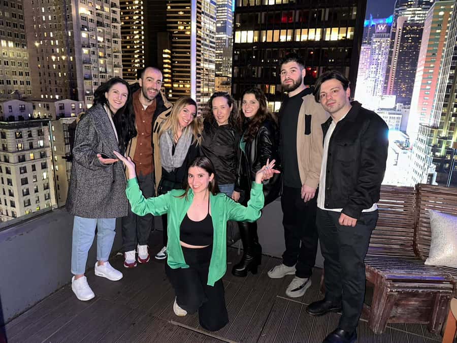 NYC: Bar, Lounge and Rooftop Nightlife Tour - Rooftop views first, or later