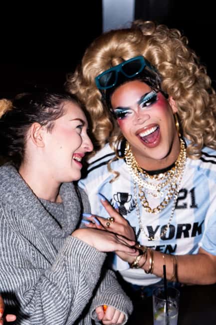 NYC: Fabulous Drag Night Out with a Drag Queen - Should you book this drag night?