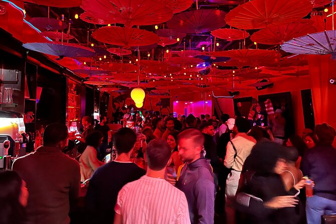 NYC Nightlife Crawl: Bars, Clubs & VIP Entry - Free shots, drink discounts, and sensible pacing