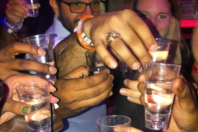 NYC Nightlife Crawl: Bars, Clubs & VIP Entry - Games, music, and meeting people