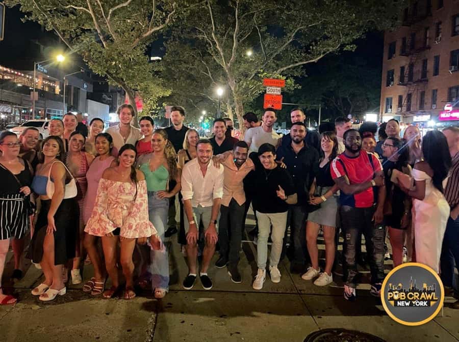 NYC Pub Crawl Experience - The first bar: getting into the group