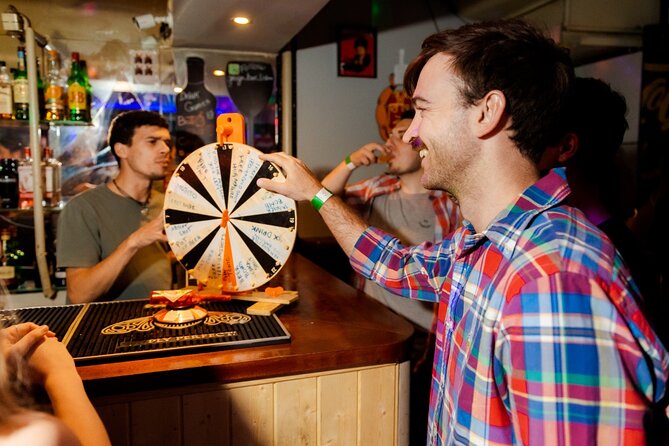 NYE Pub Crawl + VIP Club Entry - Two bars before the final club