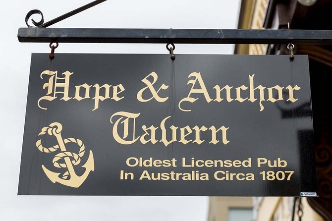 Old Hobart Pub Walking Tour - Why the outdoor walking matters