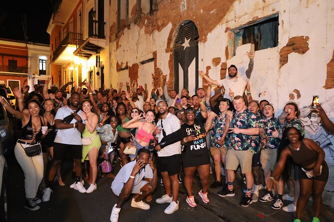 Old San Juan Bar Crawl: Experience Local Hotspots - Calle del Cristo and the open-bar stop