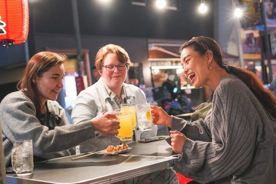 Osaka: Bar-Hopping Night Tour in Namba - What the $112 price includes