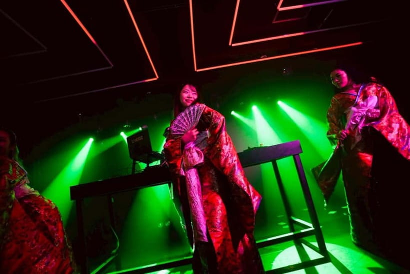 Osaka Dotonbori:GIRAFFE Nightclub Ticket with Drink/VIP Plan - The mood, music, and stage program