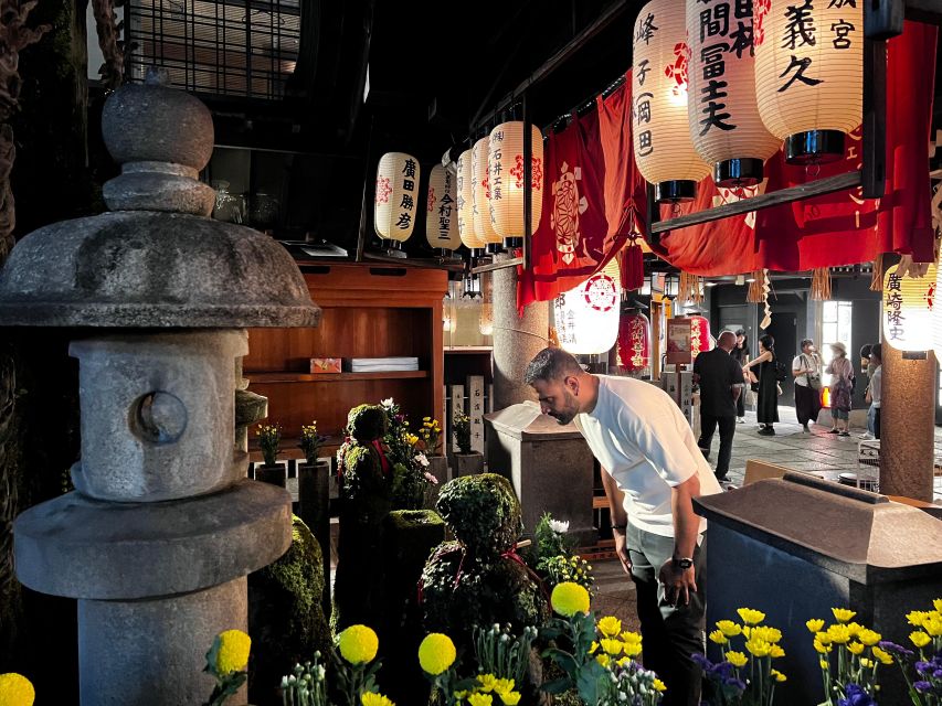 Osaka: Izakaya Bars Guided Walking Tour - Should you book the Dotonbori and Uranamba tour?