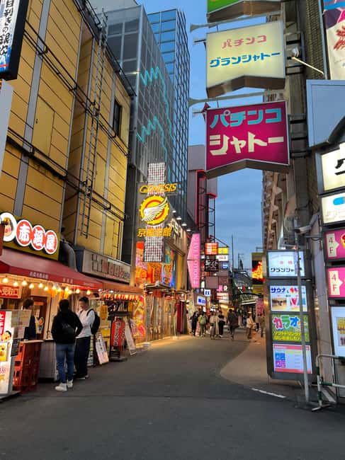 Osaka: Unforgettable Bar Hopping in Kyobashi! - The second stop: one floor packed with small eateries
