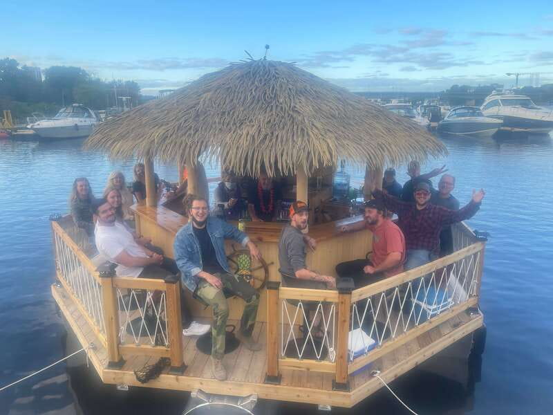 Ottawa: Floating Tiki Bar Cruise on the Ottawa River - Who should book this Ottawa River cruise?