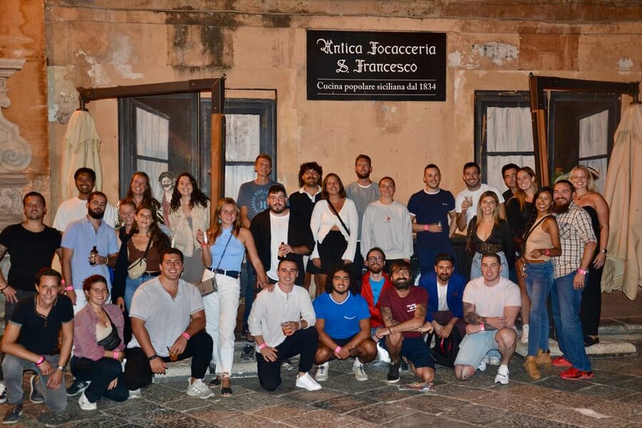 Palermo: Guided Bar Crawl with Shots and Discounts on Drinks - Stop three: music, dancing, and a bigger group feel