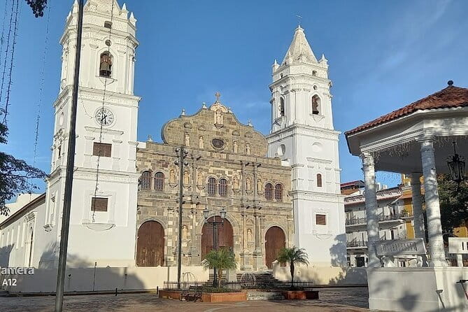 Panama City Night Tour: 360 Views & Folklore Show - Who will enjoy this evening most?