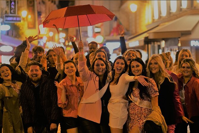 Paris Latin Quarter Pub Crawl Bars and Clubs - The Rue de la Huchette bar stops