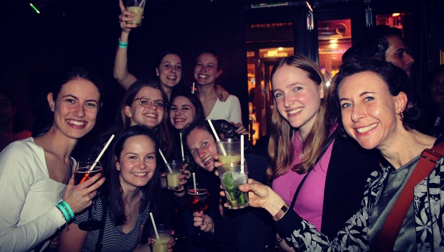 Paris Nightlife Bar Crawl: Free Shots & Club Entry - Meeting Emma and finding the first bar