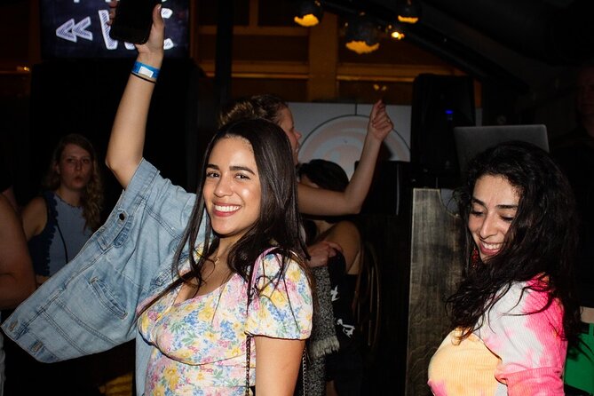 Paris: The Original Pub Crawl + Free Shots + VIP Club Entry - The guides and the social side