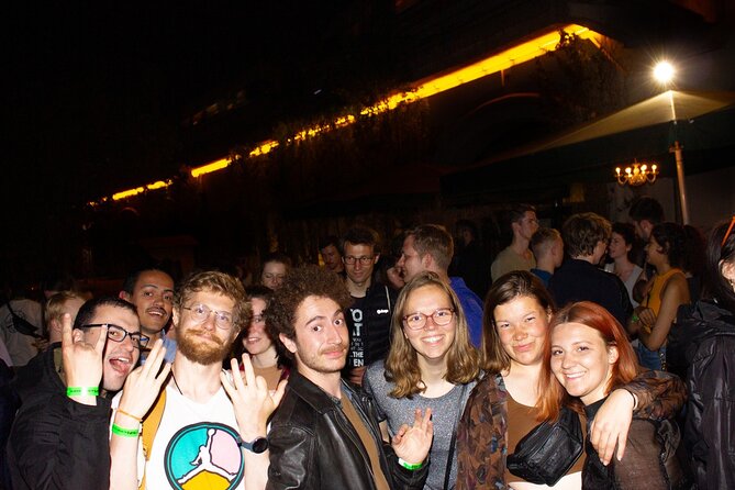 Paris: The Original Pub Crawl + Free Shots + VIP Club Entry - Booking tips that can save your evening