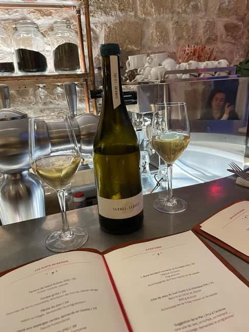 Paris Wine Experience : Guided Tasting in Top Wine Bars - Stories about French wine and Parisian culture