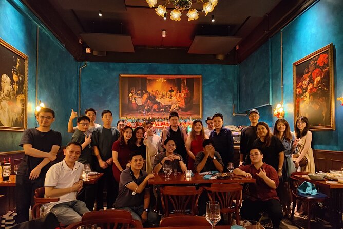 Party Singapore Bespoke Pub Crawl - Why this Singapore pub crawl works for solo visitors