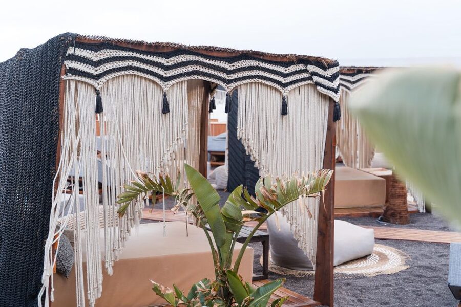 Perivolos Beach: Sun-Bed Experience FortyOne Bar Restaurant - Should you book FortyOne?